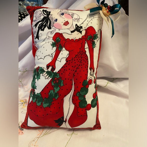 Christmas girl hanging/toss pillow. - Picture 1 of 6